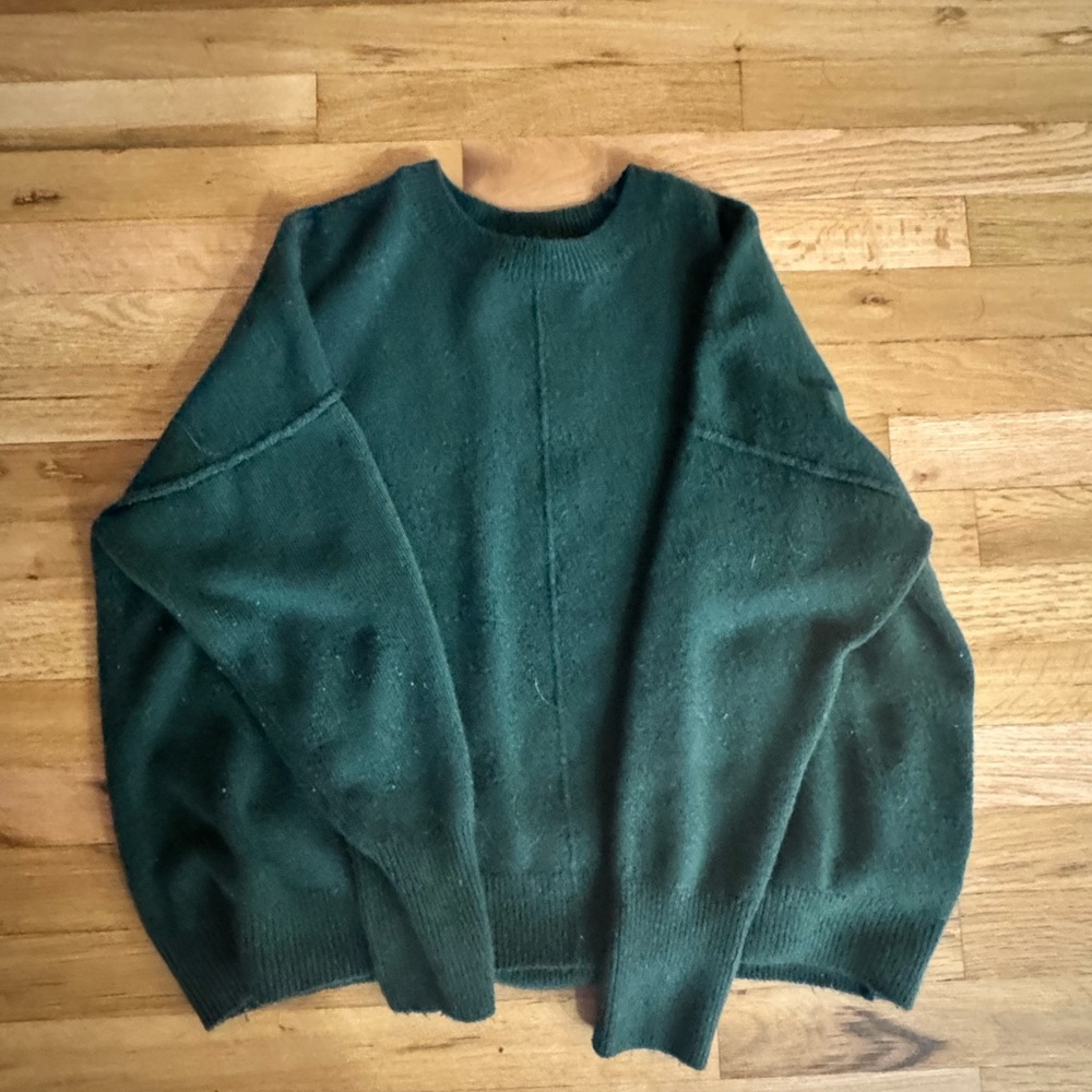 Vince Camuto Women’s Forest Green Crewneck Sweater